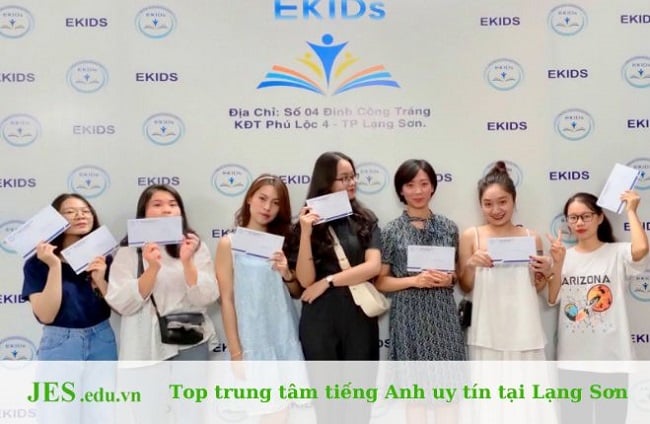 Trung tâm ngoại ngữ EKIDs là đối tác của IDP